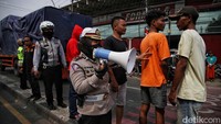 Dikatakan polisi ada 30 orang yang menjadi korban dalam kecelakaan tersebut. Sebanyak 10 orang di antaranya meninggal dunia.