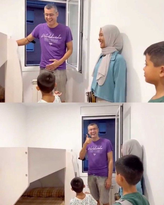 Yanti dan Marc menghadirkan perapian di dalam rumah untuk musim dingin. Pasangan itu juva memperlihatkan lantai dua rumah barunya. Ada tiga kamar dan satu toilet. Tempat tidur susun untuk anak, ada tiga tempat tidur juga dan ada tempat televisi juga, kata Marc. Foto: Dok. Youtube Yanti Guixe family .