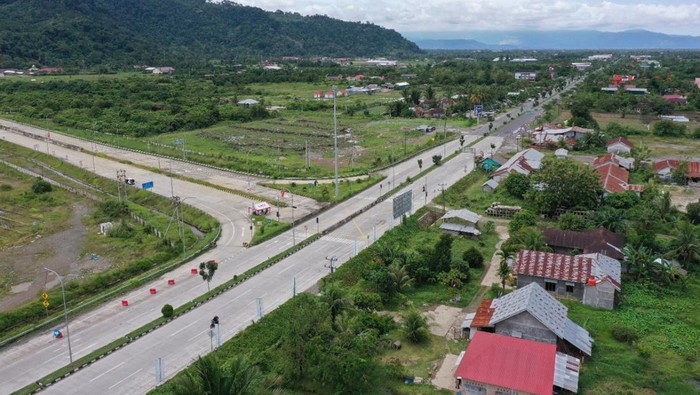 Tol Padang-Sicincin