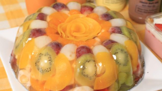 Woman from Sidoarjo in Salad and Fruit Pudding Business, Her Turnover Makes You Gaze