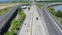 Yang pertama, untuk mendukung Presidensi Indonesia dalam KTT G20 dilakukan preservasi Jalan dan Jembatan Simpang Pesanggrahan-Nusa Dua, Jimbaran-Uluwatu dan penataan lansekap Bundaran, pedestrian dan median ruas Jalan Bandara Ngurah Rai-venue. Selanjutnya peningkatan Jalan Simpang Siligita-Kempinski dan showcase mangrove. Foto: Dok. Kementerian PUPR