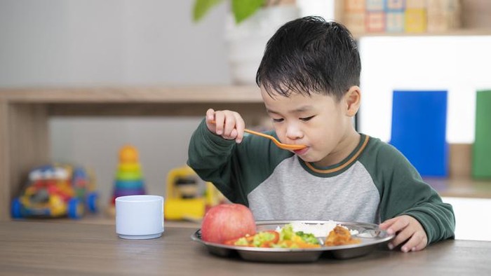 Ahli Gizi Ungkap 6 Trik Mudah agar Anak Mau Makan Sayur