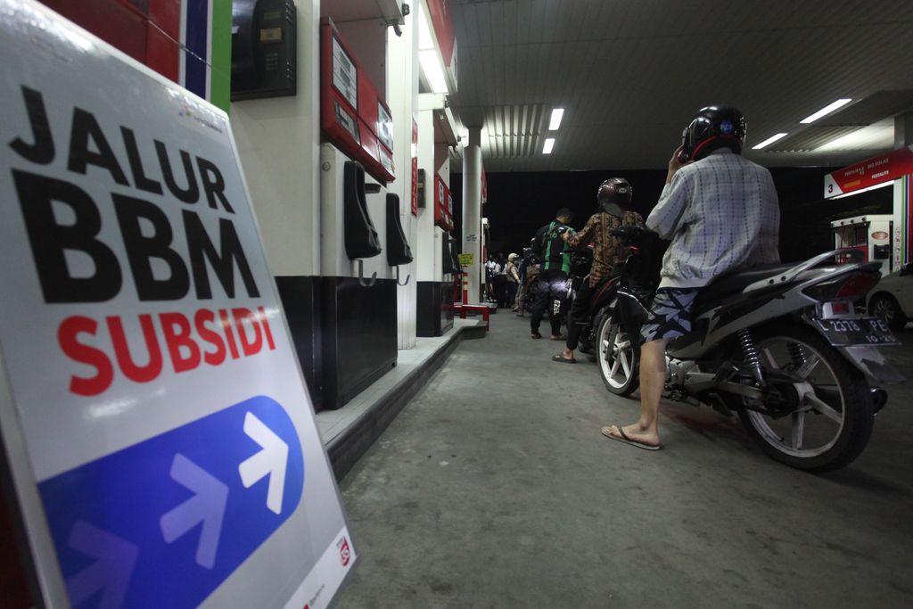 Antrean tersebut terkait adanya isu rencana pemerintah menyesuaikan harga BBM jenis Pertalite dan Solar bersubsidi per tanggal 1 September 2022.