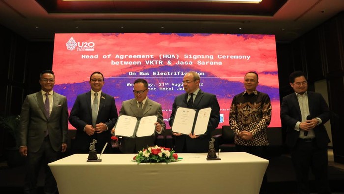 Bakrie dan TransJakarta Mau Geber Transportasi Listrik, Ini Rencananya
