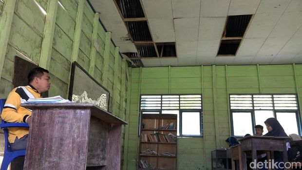 Bangunan SMP di Polman Rusak Parah, Siswa Khawatir Takut Ambruk