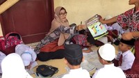 Penyegelan kelas ini dilakukan karena adanya polemik kepemilikan tanah. Murid di sekolah itu pun selama ini tidak dipungut biaya.(Goklas Wisely/detikSumut)