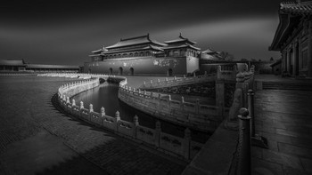 Bronze Mention Architecture karya Zhenwei Wang Foto: Black and White Photo Awards