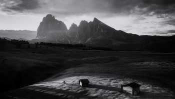 Gold Mention Landscape karya Ales Krivec Foto: Black and White Photo Awards