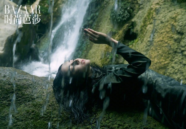 Dilraba Dilmurat konsisten masuk dalam daftar The 100 Most Beautiful Faces TC Candler sejak 2017 hingga sekarang. Foto: Dok. Harpers Bazaar