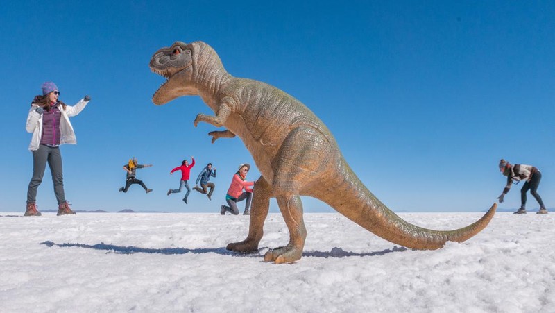 Fotografi ilusi optik merupakan perspektif yang terjadi karena kesalahan mata dalam menangkap objek. Penasaran seperti apa penampakannya?