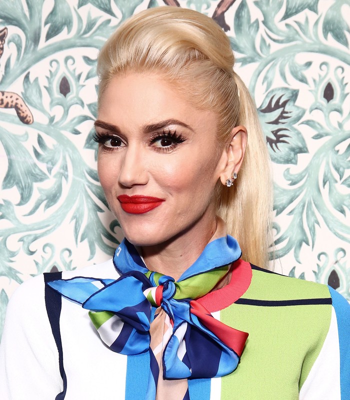 Gwen Stefani NEW YORK, NEW YORK - MARCH 31: (EXCLUSIVE COVERAGE) Gwen Stefani visits LinkedIn For Interview With Daniel Roth at LinkedIn Studios on March 31, 2016 in New York City. (Photo by Astrid Stawiarz/Getty Images for LinkedIn)