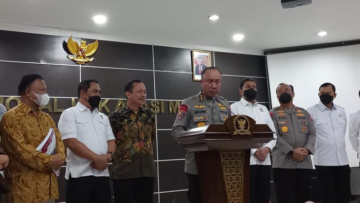 Irwasum Komjen Agung di Komnas HAM