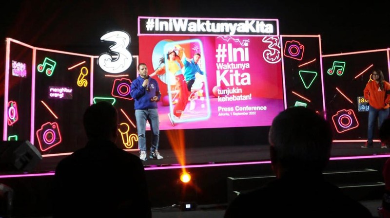 Indosat Ooredoo Hutchison, melalui brand Tri meluncurkan gerakan #IniWaktunyaKita. Gerakan ini menyasar Generasi Z (Gen Z).