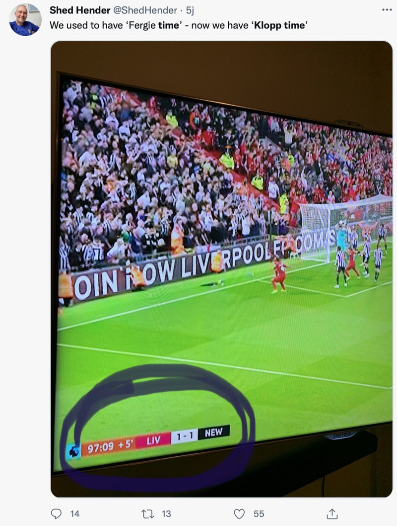 Liverpool menang secara dramatis di laga lanjutan Liga Inggris, usai meraih 3 poin lawa Newcastle United di menit-menit akhir pertandingan. Netizen pun serentak bersama Klopp Time!