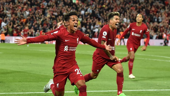 LIVERPOOL, ENGLAND - AUGUST 31: (THE SUN OUT,THE SUN ON SUNDAY OUT)  Fabio Carvalho of Liverpool celebrates  after scoring the second goal  during the Premier League match between Liverpool FC and Newcastle United at Anfield on August 31, 2022 in Liverpool, England. (Photo by Andrew Powell/Liverpool FC via Getty Images)