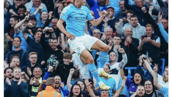 Dari enam gol yang dicetak pemain Man City, ada Erling Haaland yang kembali mencetak hat-trick. Foto: Twitter