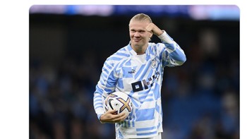 Pria berpaspor Norwegia ini pun jadi top skor Liga Inggris dengan torehan 9 gol dari 5 pertandingan. Sebuah rekor yang baru dipecahkan Haaland. Foto: Twitter