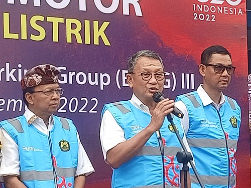 Menteri Energi dan Sumber Daya Mineral (ESDM) Arifin Tasrif ketika ditemui pada acara Parade Konversi sepeda motor BBM ke listrik di Central parkir ITDC, Nusa Dua, Kamis (1/9/2022).