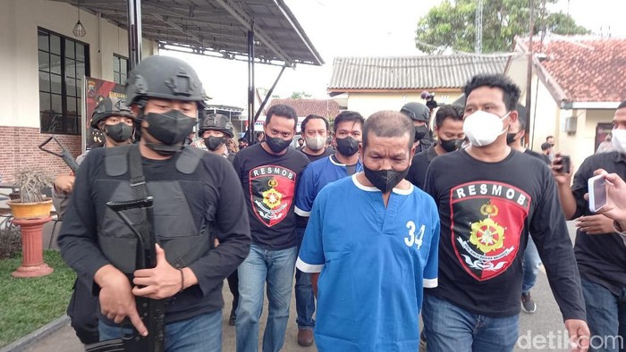 Polres Tegal jumpa pers penangkapan pelaku penembakan yang menewaskan penjual nasi goreng, Kamis (1/9/2022).
