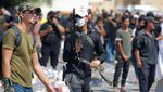 Detik-detik Mencekam Baku Tembak Demonstran dan Militer Irak