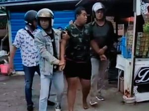 Pria Ngamuk-Tusuk Pemotor di Kuta Utara Dibawa ke Rumah Sakit Jiwa