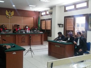 2 Pelaku Penusukan Brutal di Pasuruan Divonis Bebas dan 18 Tahun Penjara