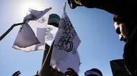 Parade Taiban ini berlangsung gempita, bendera dikibarkan, senjata ditenteng ke mana-mana. Masyarakat internasional belum mengakui rezim Taliban karena belum terlihat komitmen mereka untuk memenuhi hak dasar warga Afghanistan, khususnya kaum perempuan. 