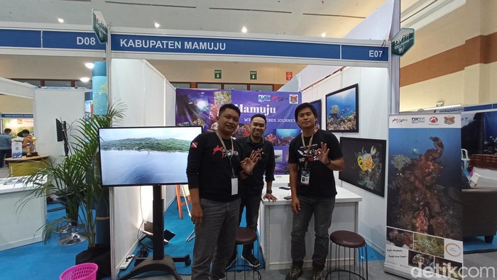 Stand Mamuju di Deep and Extreme Indonesia 2022.