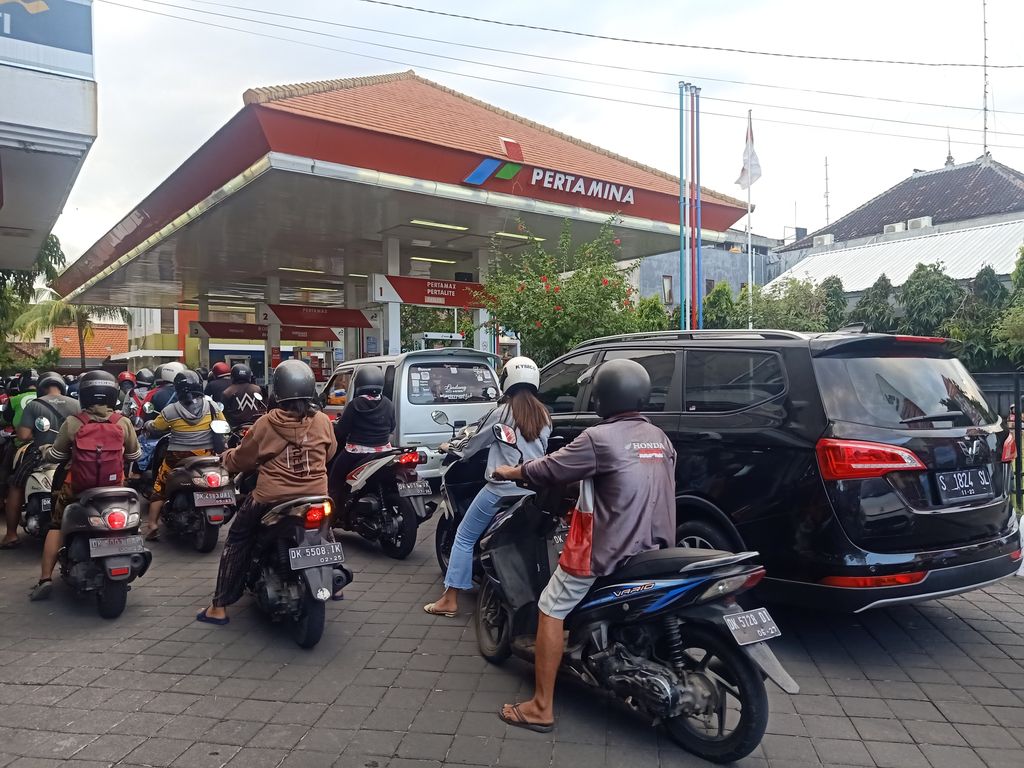 Suasana Pertamina 54.801.39 atau SPBU Kamboja, Denpasar, Bali, Kamis (1/9/2022).