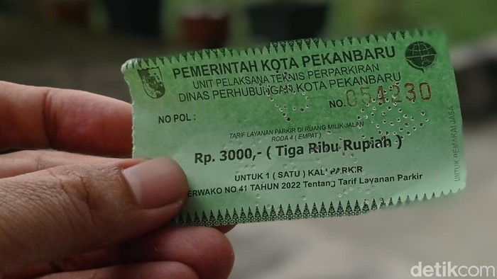 Tarif baru layanan parkir di Pekanbaru.