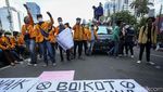 Tolak BBM Naik, Mahasiswa Bakar Keranda Mayat Bergambar Menteri