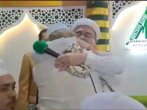 Momen Pertemuan Habib Rizieq dan Habib Bahar di Petamburan