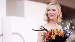 Cate Blanchett Recruiter Baru Squid Game