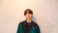Ari Irham disebut mirip dengan salah satu personel NCT. Foto: Instagram