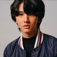 Ari kemudian menekuni dunia akting dan telah membintangi sejumlah film di antaranya Generasi 90an: Melankolia, Kau dan Dia. Di film Mencuri Raden Saleh, Ari Irham berperan sebagai Tuk Tuk Driver. Foto: dok. Instagram/@ariirhamm