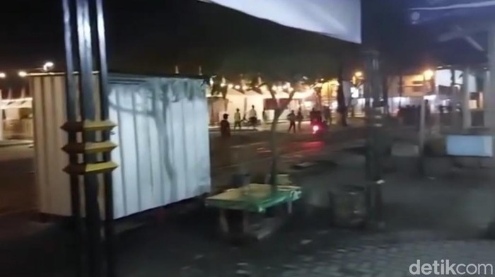 Bentrokan PP vs IPK di Martubung, Medan.