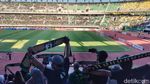 Hijau Putih Koreo Bonek Saat Dukung Persebaya