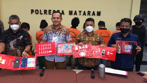 Enam pengedar dan pemakai narkotika jenis sabu dan pil ekstasi jenis inex diamankan polisi, Jumat (2/9/2022).