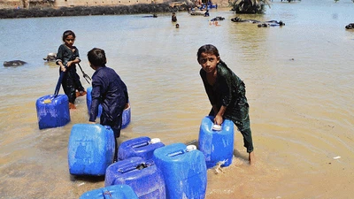 Potret Anak-anak Korban Banjir Pakistan, Bikin Miris Menyayat Hati