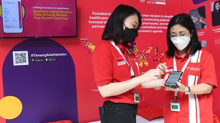 Sebanyak 12 perusahaan dan dua instansi pemerintah meramaikan pameran Gugus Tugas Industri (ITF). Halodoc turut serta dalam pameran ini.