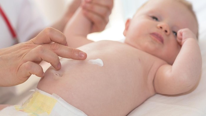 Kulit Bayi Sensitif Harus Dirawat dengan Tepat, Begini Caranya