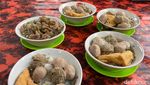 Bakso Enak di Kuburan TPU Duri Kepa Viral, Seporsi Mulai Rp 15 Ribu!