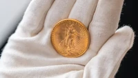 Koin yang bernama Double Eagle (pertama kali dicetak tahun 1907) itu terjual lebih awal Rp 281 miliar, dari harga taksiran awal Rp 5,4 miliar. Foto: Sothebys Auctions/ Istimewa