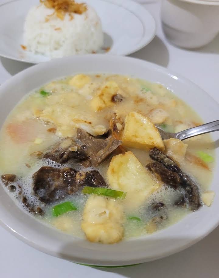 Dekat TPU Pondok Kelapa Ada 5 Makanan Enak yang Wajib Dicoba