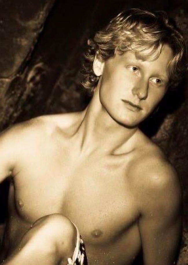 Dulunya transgender bernama Lexi Lucks itu adalah seorang pria tampan yang tampilan fisiknya begitu maskulin. Banyak wanita yang naksir dengan Lexi, namun para wanita itu hanya berakhir sebagai friendzone. Foto: dok. Instagram/@lexilucksofficial