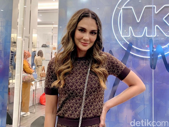 Luna Maya Luna Maya