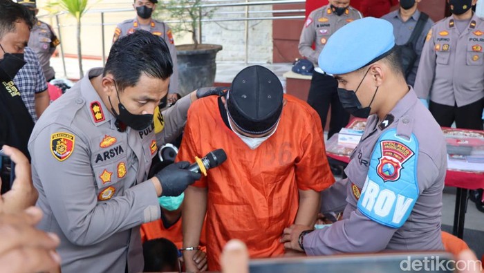 Mantan Anggota DPRD Probolinggo tertangkap saat nyabu