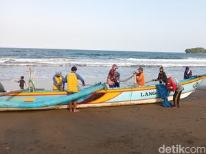 Ini Pantangan Nelayan Batukaras, Nekat Melanggar Bisa Dihukum!