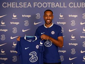 Debut Aubameyang di Chelsea Tertunda gegara Belum Punya Topeng