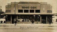 Di Semarang ada toko roti tua. Namanya Toko Oen dan beginilah potretnya saat tahun 1937. Hingga kini toko kue ini masih eksis.  Foto: Instagram